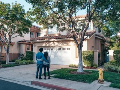 Best Housewarming Gifts For Couples: (Thoughtful Ideas And Tips To Choose) Best Housewarming Gifts For Couples: (Thoughtful Ideas And Tips To Choose)