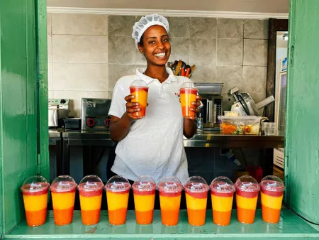 What Equipment Do You Need To Start A Juice Bar? (Essential List And Appliances)