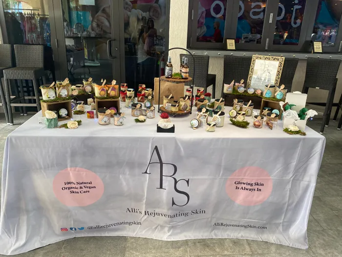 CustomCoastersNow.Com