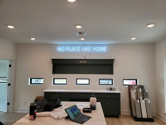 CustomCoastersNow.Com - Custom Neon Sign