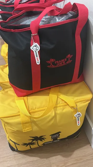 CustomCoastersNow.Com - PVC Keychain