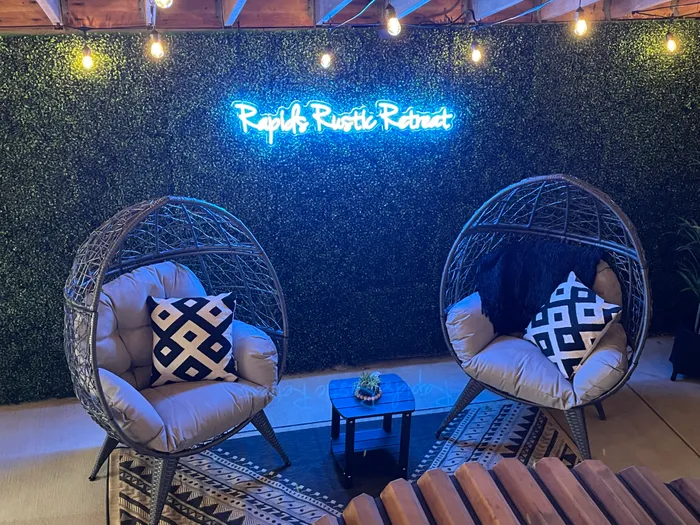 CustomCoastersNow.Com - Custom Neon Sign