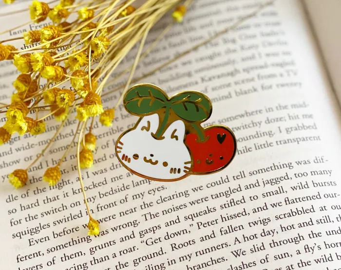 CustomCoastersNow.Com - Hard Enamel Pin