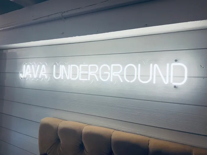 CustomCoastersNow.Com - Custom Neon Sign