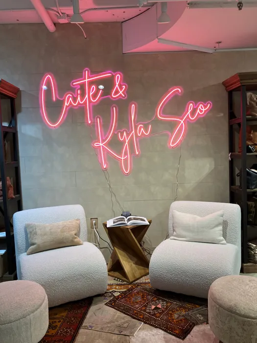 CustomCoastersNow.Com - Custom Neon Sign