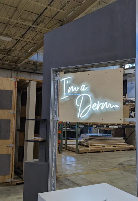 CustomCoastersNow.Com - Artwork Neon Sign