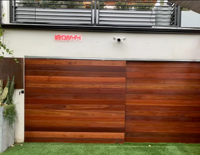 CustomCoastersNow.Com - Custom Neon Sign