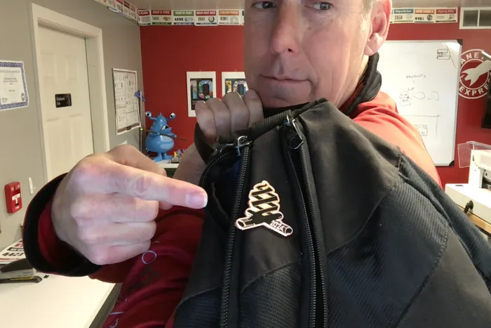 CustomCoastersNow.Com - Soft Enamel Pin