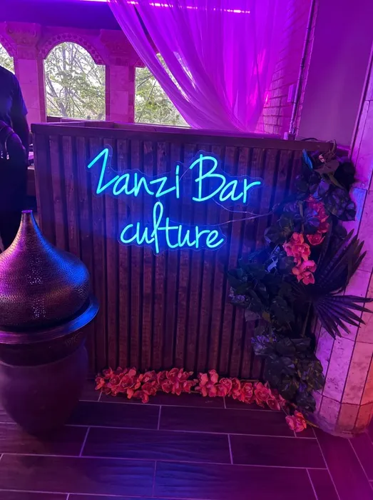 CustomCoastersNow.Com - Custom Neon Sign