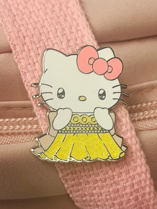 CustomCoastersNow.Com - Hard Enamel Pin