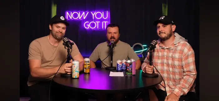 CustomCoastersNow.Com - Custom Neon Sign