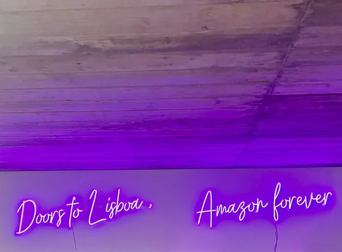 CustomCoastersNow.Com - Custom Neon Sign