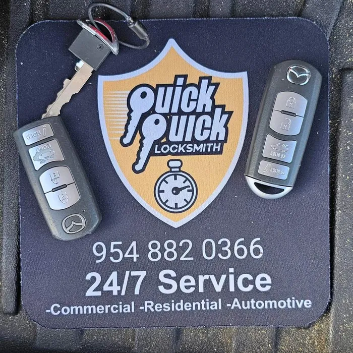 CustomCoastersNow.Com - Custom Square Mouse Pad