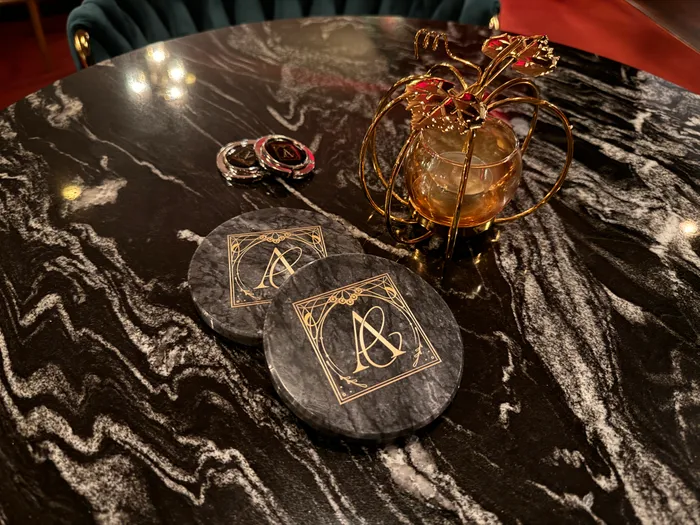 CustomCoastersNow.Com - Marble Coaster