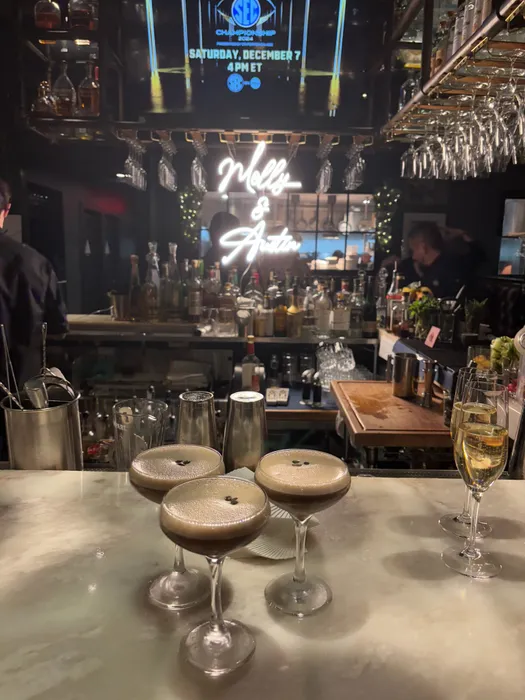 CustomCoastersNow.Com - Custom Neon Sign