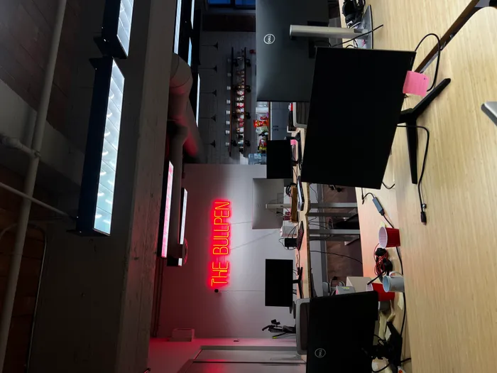 CustomCoastersNow.Com - Custom Neon Sign