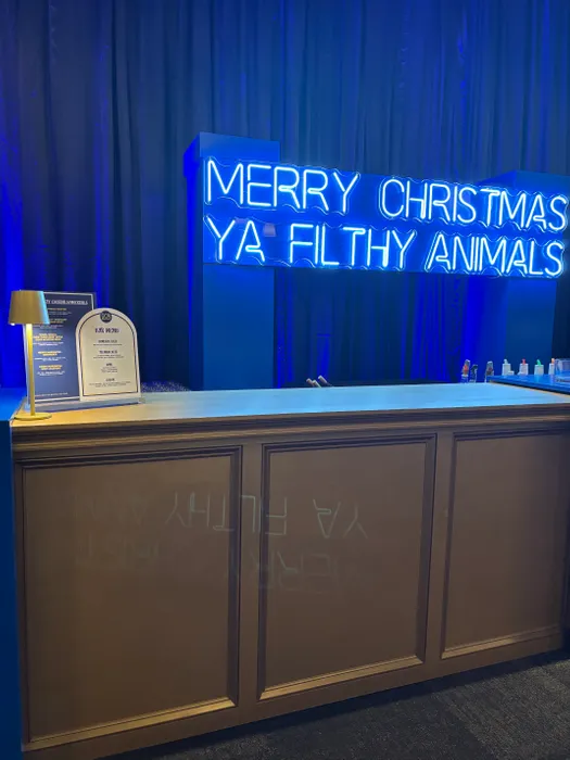 CustomCoastersNow.Com - Custom Neon Sign