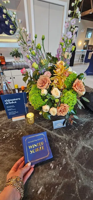 CustomCoastersNow.Com - Custom Foil Stamped Beverage Napkin