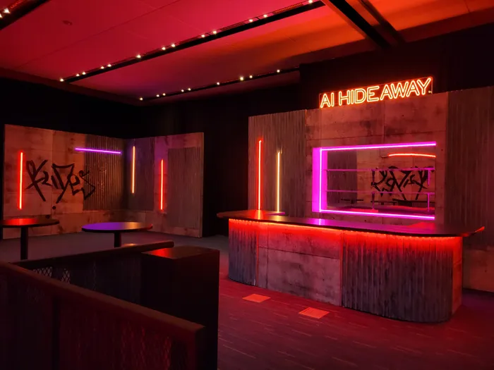 CustomCoastersNow.Com - Custom Neon Sign