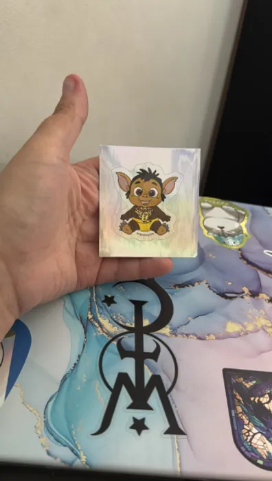 CustomCoastersNow.Com - Hologram Stickers