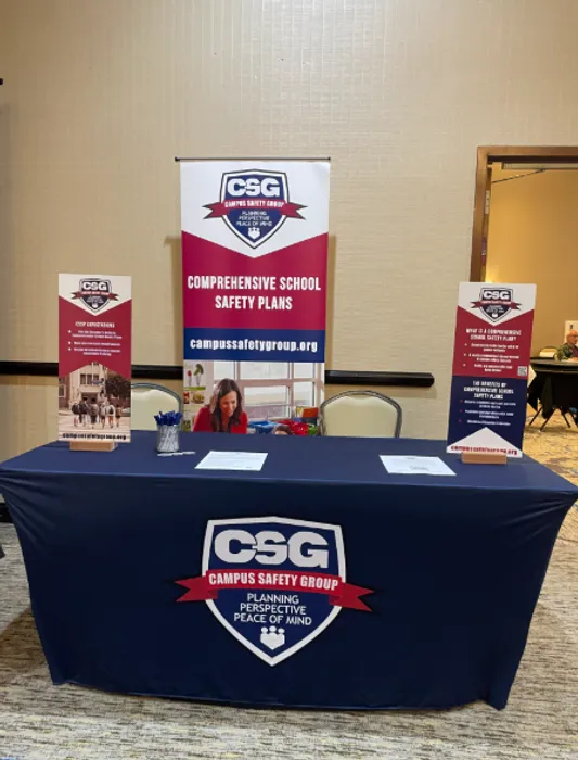 CustomCoastersNow.Com - Roll Up Banner Stands