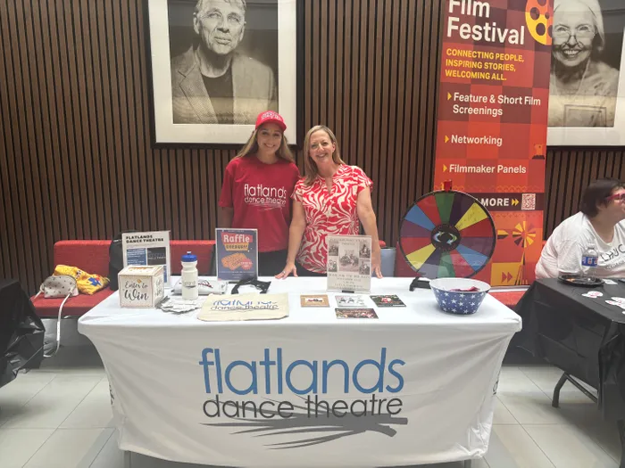 CustomCoastersNow.Com - Custom Rectangle Table Covers