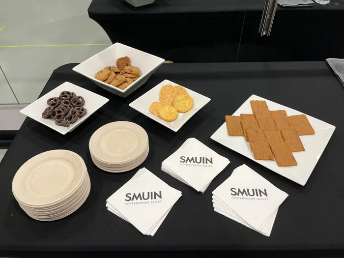 CustomCoastersNow.Com - Custom Beverage Napkin