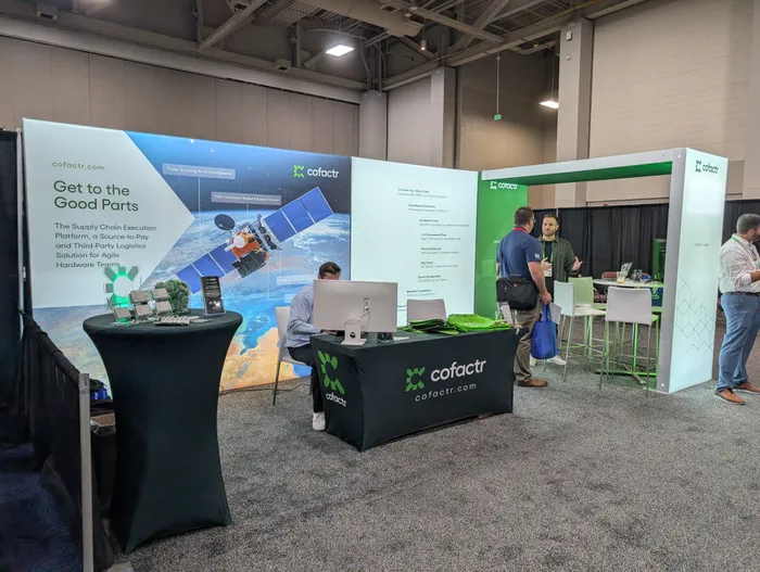 CustomCoastersNow.Com - Custom Round Table Covers