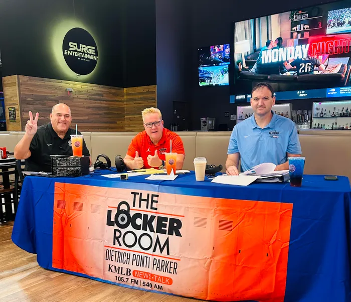 CustomCoastersNow.Com - Custom Rectangle Table Covers