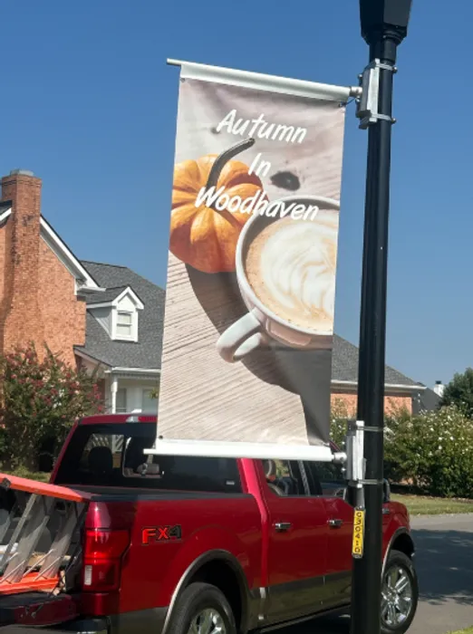 CustomCoastersNow.Com - Pole Banners