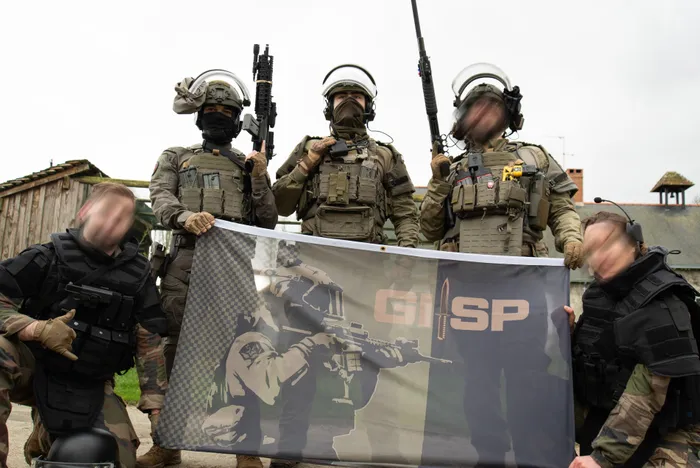 CustomCoastersNow.Com - Rectangle Flag