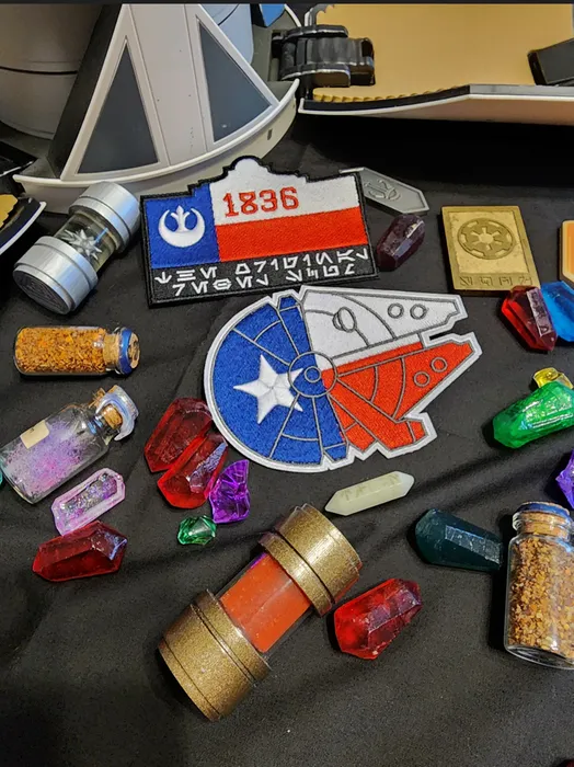 CustomCoastersNow.Com - Embroidered Patches
