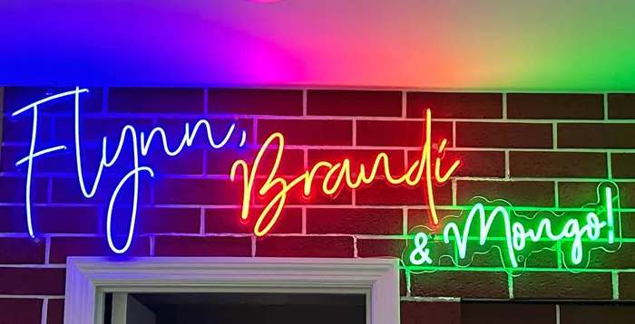 CustomCoastersNow.Com - Custom Neon Sign