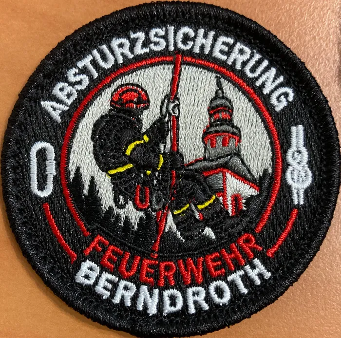 CustomCoastersNow.Com - Embroidered Patches